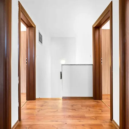 Markatoni Villa *